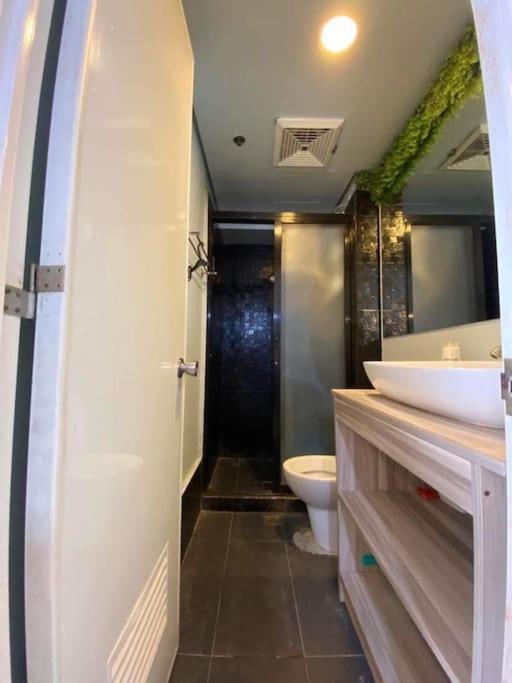 One Bedroom Unit Avida Tower 2, It Park Cebu